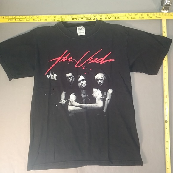 the used band shirt